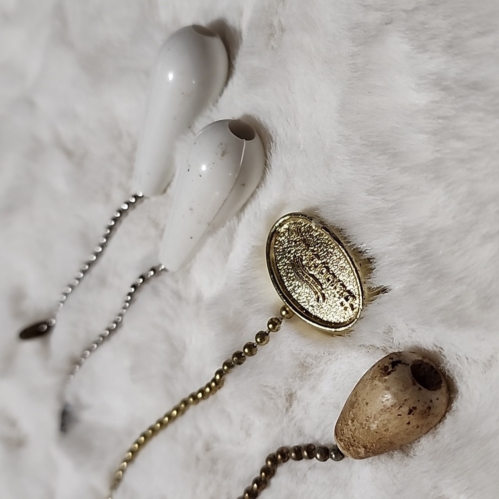 VINTAGE  ASSORTMENT OF HOME DECORATIVES 🏡 - Picture 7 of 7